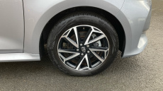 Toyota Yaris 1.5 Hybrid Design 5dr CVT Hybrid Hatchback